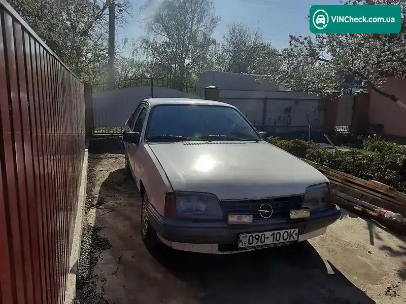 Opel Rekord 1985, фото з оголошення 2 з 17, VIN W0L000016F1280033