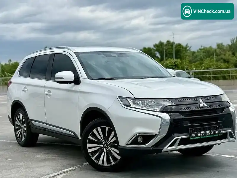 Mitsubishi Outlander 2020, фото з оголошення 1 з 20, VIN JA4AZ3A30LZ029190