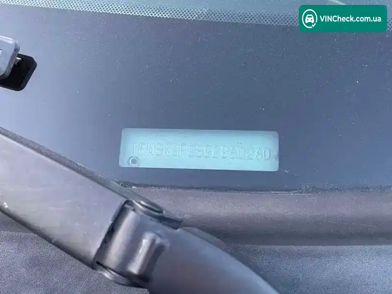 Ford Explorer 2015, фото з оголошення 2 з 21, VIN 1FM5K8F85GGB50260