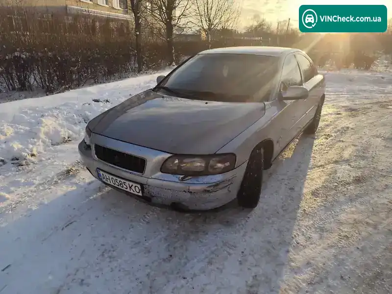 Volvo S60 2001, фото з оголошення 2 з 9, VIN YV1RS65P212083508
