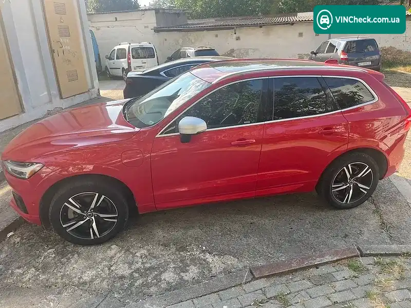 Volvo XC60 2017, фото з оголошення 2 з 20, VIN YV4BR0DM7J1048230
