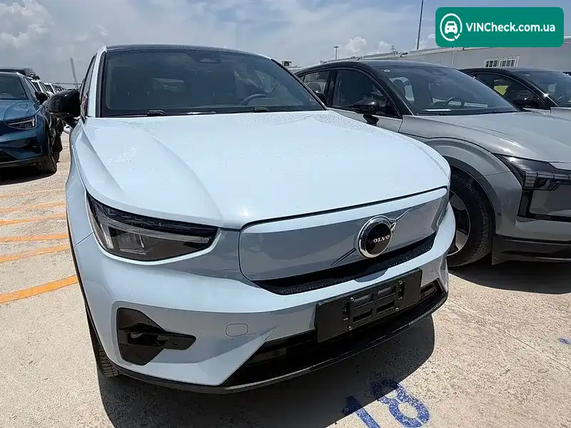 Volvo C40 Recharge 2023, фото з оголошення 2 з 19, VIN LYVXKEPE1RL098960