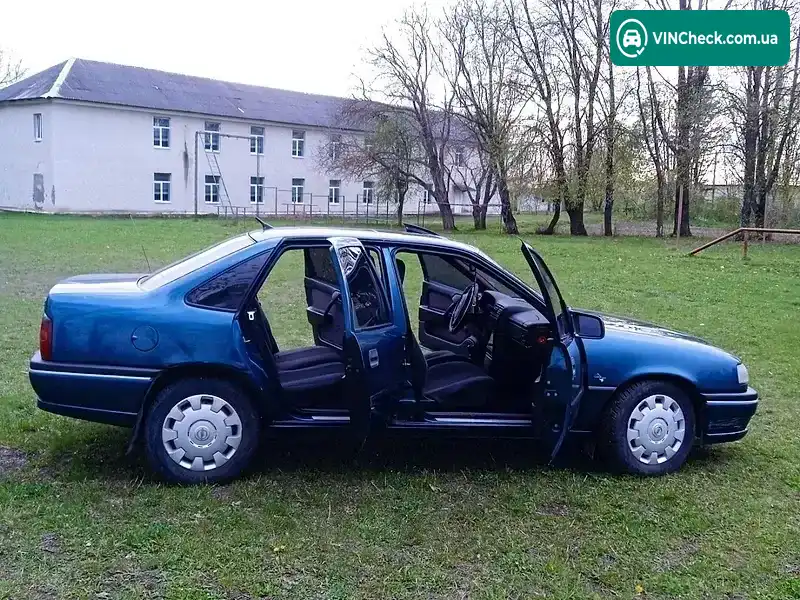 Opel Vectra 1995, фото з оголошення 1 з 11, VIN W0L000043F2505529