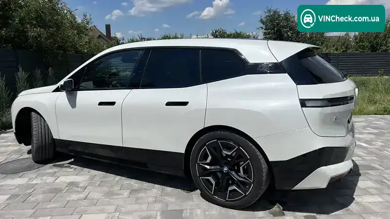 BMW iX 2023, фото з оголошення 2 з 21, VIN WBY21CF060CN84898