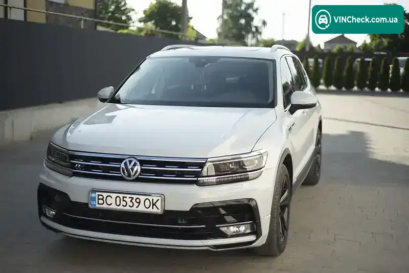 Volkswagen Tiguan 2017, фото з оголошення 1 з 20, VIN 3VV4B7AX8JM024966