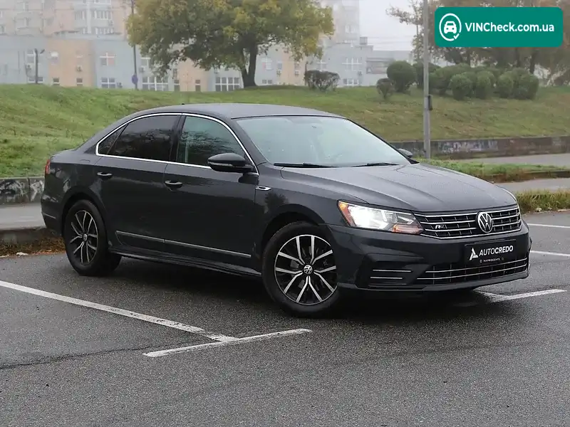 Volkswagen Passat 2017, фото з оголошення 1 з 20, VIN 1VWDT7A3XHC069859