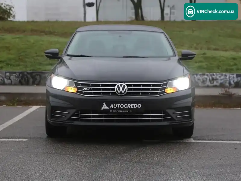 Volkswagen Passat 2017, фото з оголошення 2 з 20, VIN 1VWDT7A3XHC069859