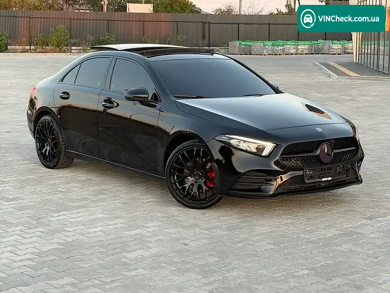 Mercedes-Benz A-Class 2019, фото з оголошення 1 з 10, VIN WDD3G4FB9LW040769