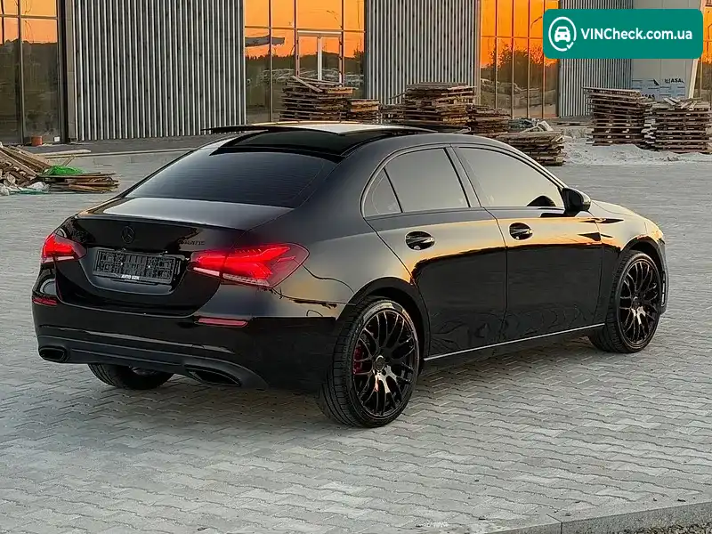 Mercedes-Benz A-Class 2019, фото з оголошення 2 з 10, VIN WDD3G4FB9LW040769