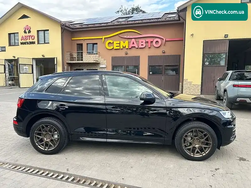 Audi Q5 2019, фото з оголошення 1 з 20, VIN WA1ANAFY4K2110852