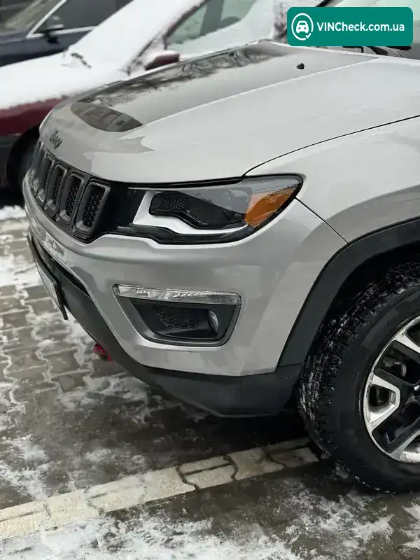 Jeep Compass 2018, фото з оголошення 2 з 14, VIN 3C4NJDDB4JT280662