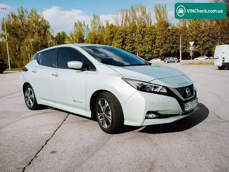Nissan Leaf 2018, фото з оголошення 1 з 20, VIN SJNFAAZE1U0024491