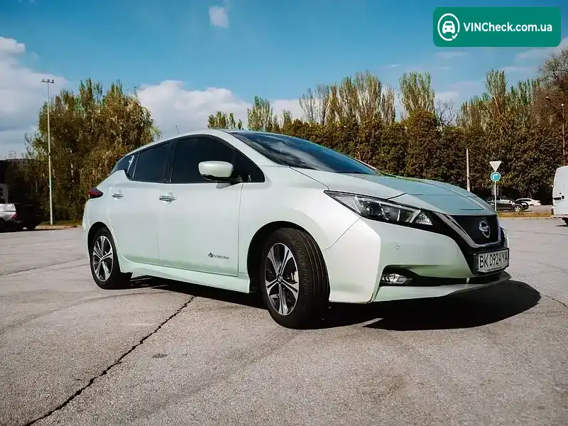 Nissan Leaf 2018, фото з оголошення 2 з 20, VIN SJNFAAZE1U0024491