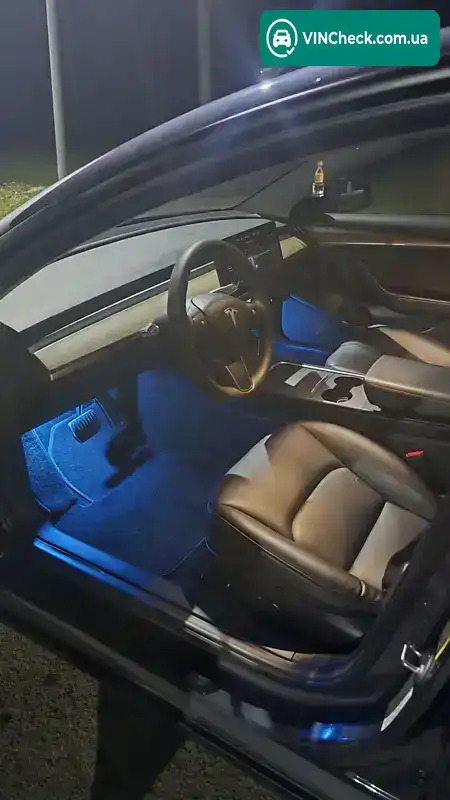 Tesla Model 3 2021, фото з оголошення 2 з 18, VIN 5YJ3E1EB7MF050917