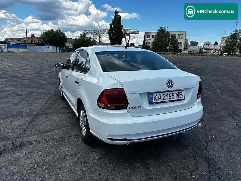 Volkswagen Polo 2018, фото з оголошення 2 з 16, VIN XW8ZZZ61ZJG034894
