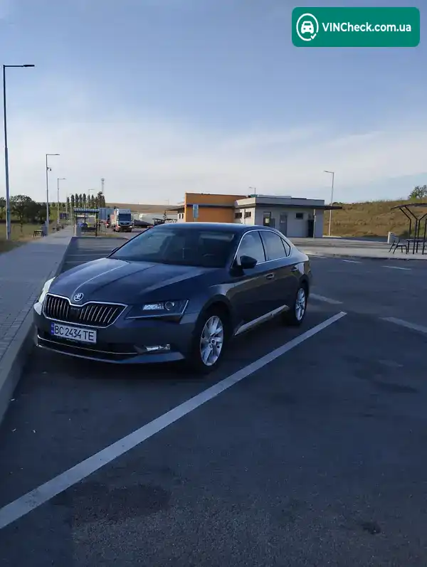Skoda Superb 2019, фото з оголошення 2 з 9, VIN TMBAJ7NP2K7078418