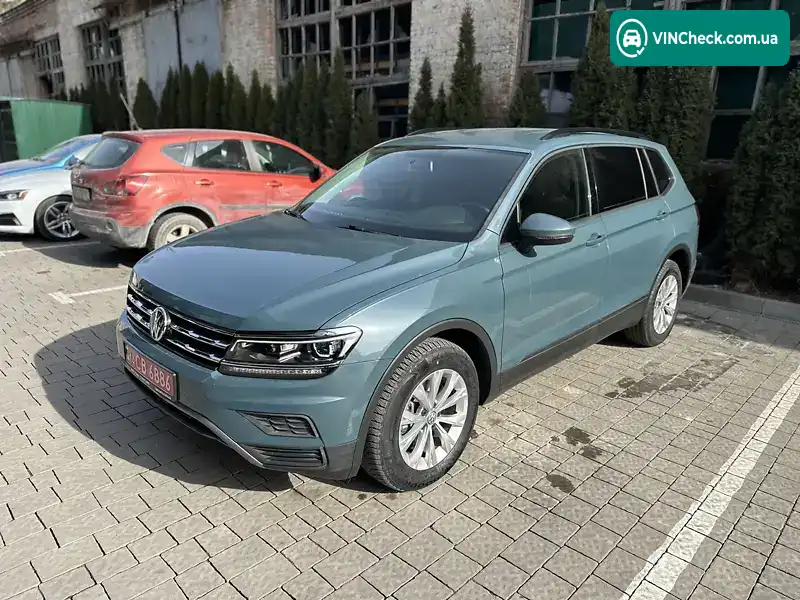 Volkswagen Tiguan 2019, фото з оголошення 2 з 20, VIN 3VV1B7AX2KM088828