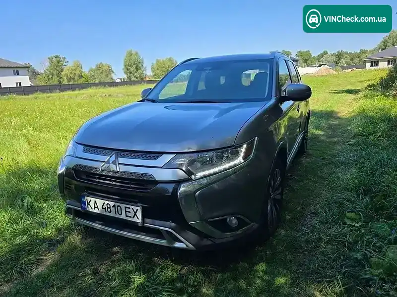 Mitsubishi Outlander 2020, фото з оголошення 1 з 20, VIN JA4AD3A31LZ033294
