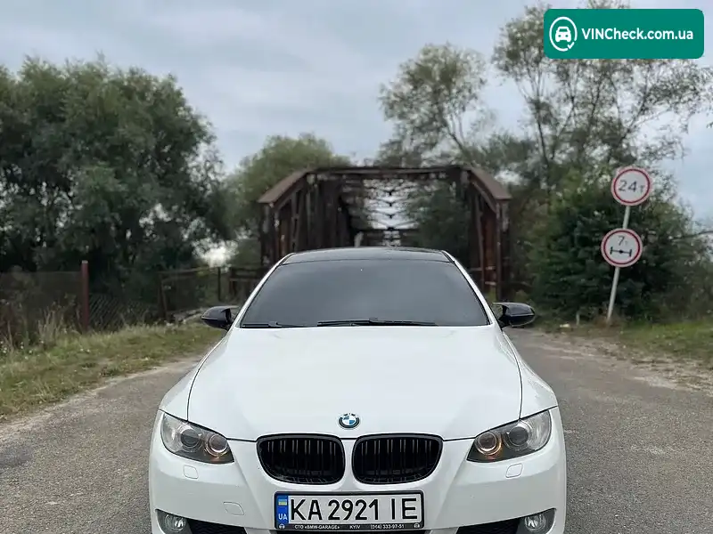 BMW 3 Series 2008, фото з оголошення 1 з 12, VIN WBAWA51030JP99637