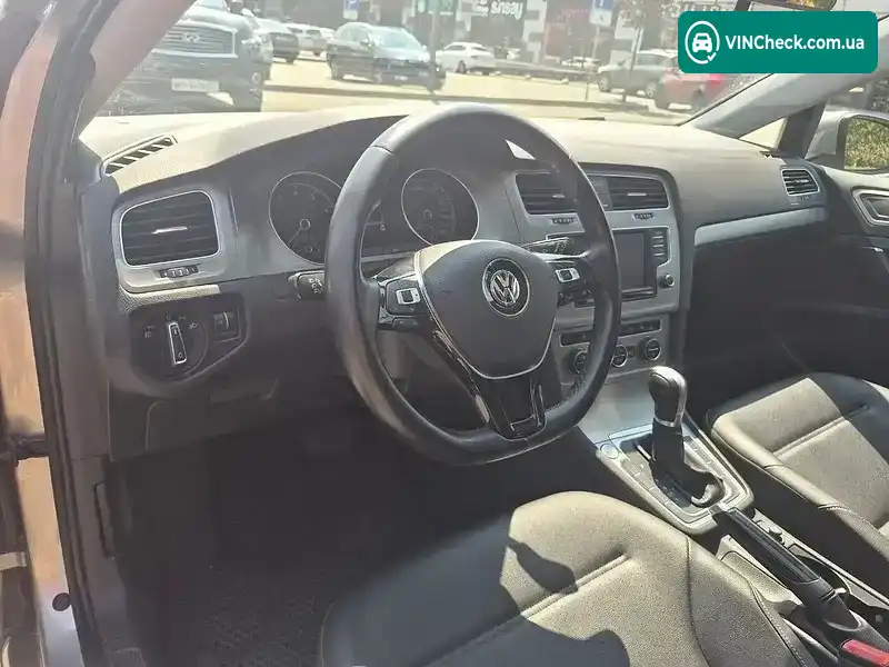 Volkswagen Golf 2017, фото з оголошення 1 з 15, VIN 3VW217AU4HM033945