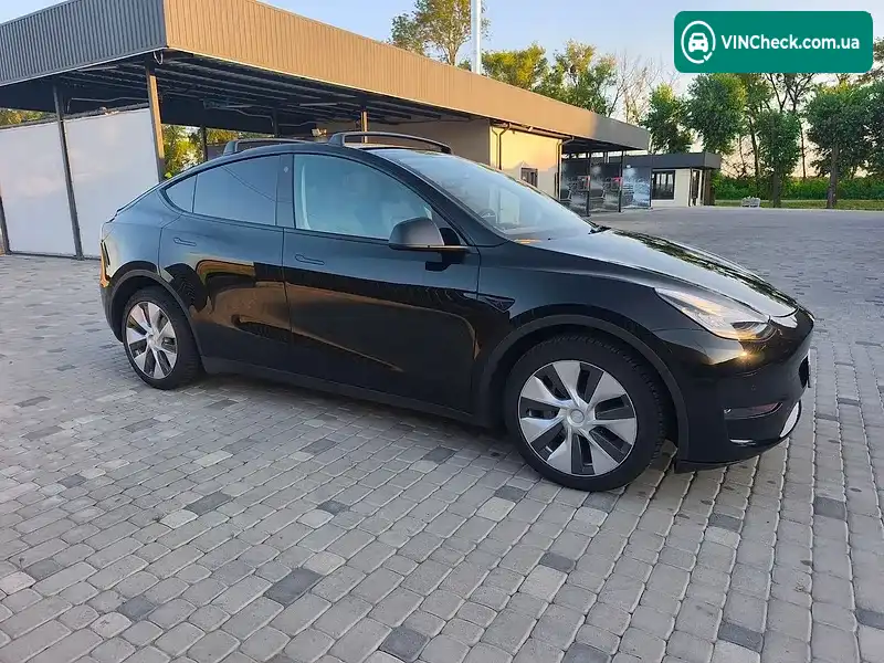 Tesla Model Y 2022, фото з оголошення 1 з 11, VIN 7SAYGDEE1NF401191