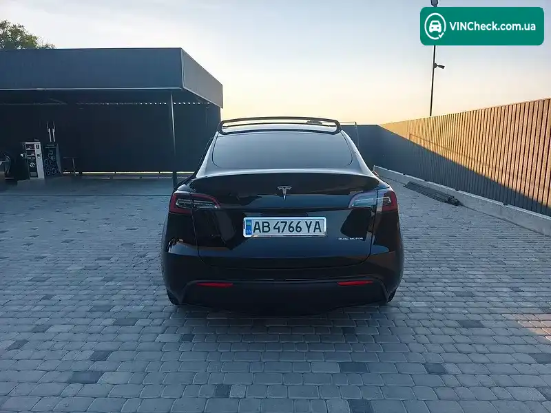Tesla Model Y 2022, фото з оголошення 2 з 11, VIN 7SAYGDEE1NF401191