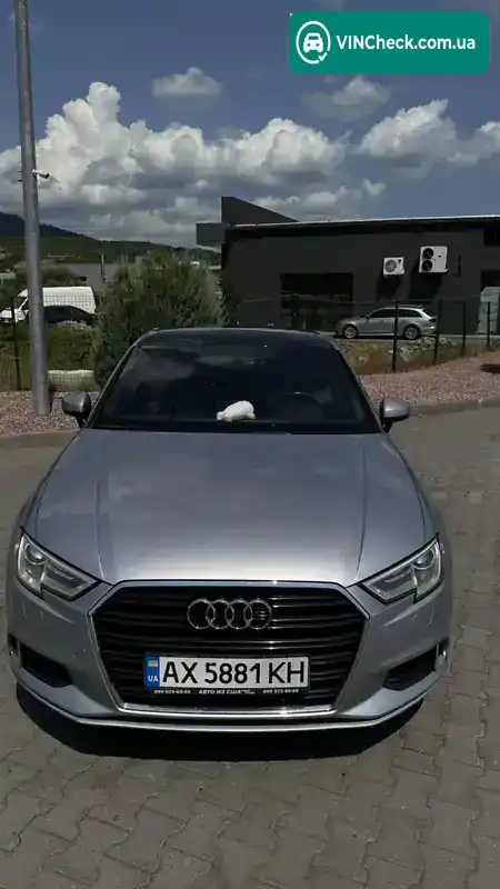 Audi A3 2017, фото з оголошення 1 з 18, VIN WAUAUGFF4J1012772