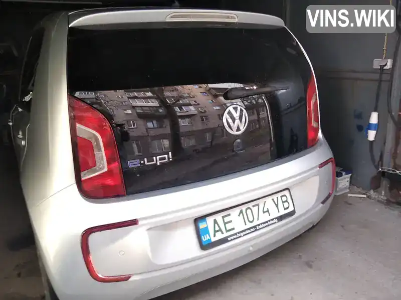 Volkswagen Up 2013, фото з оголошення 2 з 21, VIN WVWZZZAAZED900580