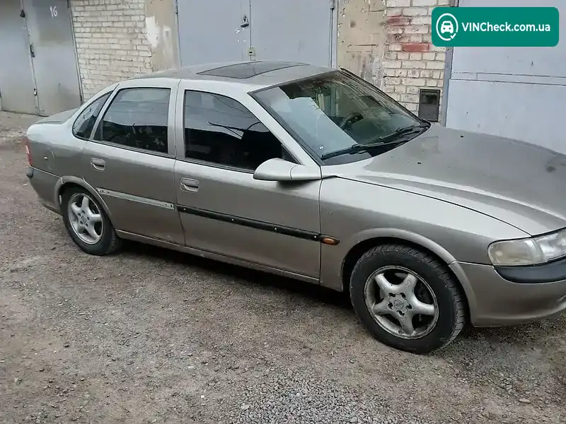 Opel Vectra 1996, фото з оголошення 2 з 12, VIN W0L000036T5105798