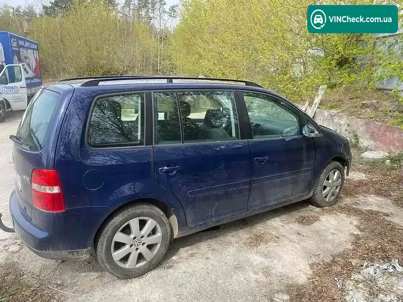 Volkswagen Touran 2004, фото з оголошення 2 з 10, VIN WVGZZZ1TZ4W136159