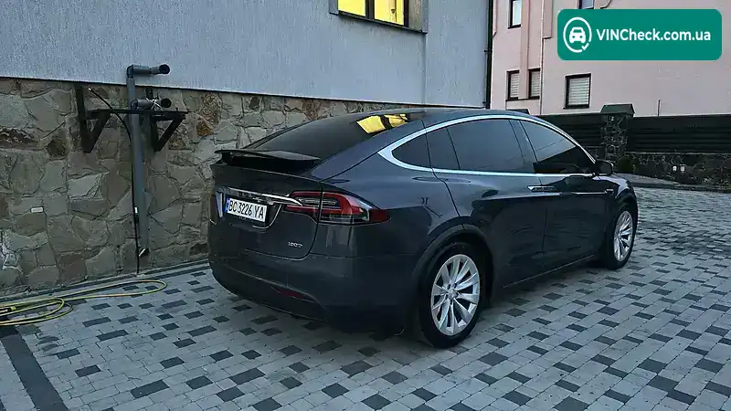 Tesla Model X 2018, фото з оголошення 2 з 6, VIN 5YJXCBE22JF091531