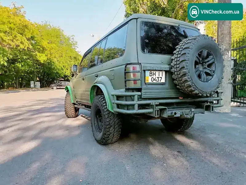 Mitsubishi Pajero 1996, фото з оголошення 1 з 8, VIN JMB0RV460SJS70382