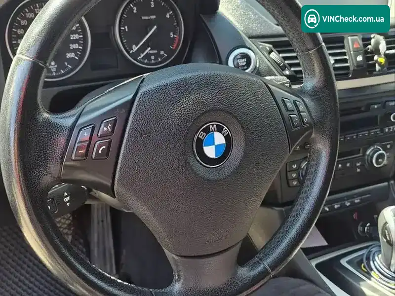 BMW X1 2015, фото з оголошення 2 з 21, VIN WBAVP71040V209668