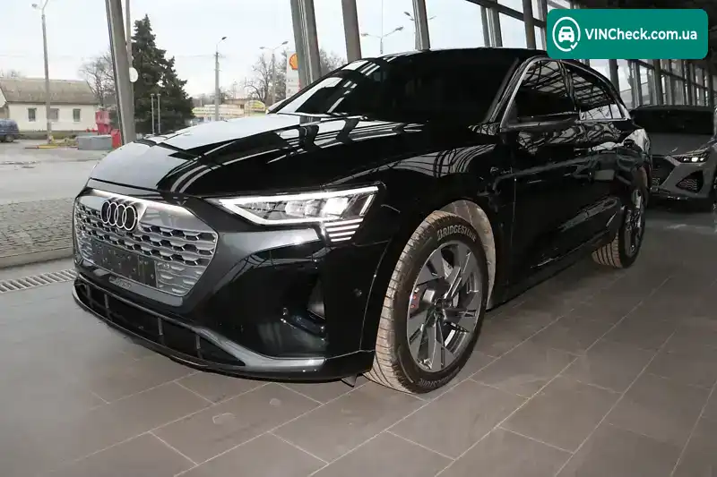 Audi Q8 e-tron 2023, фото з оголошення 1 з 17, VIN WAUZZZGE9RB024007