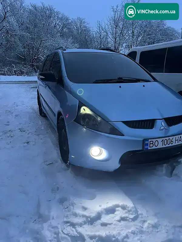 Mitsubishi Grandis 2004, фото з оголошення 2 з 8, VIN JMBLRNA4W4Z002174