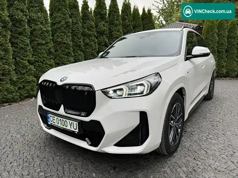 BMW iX1 2023, фото з оголошення 1 з 21, VIN WBY61EF0605X92894