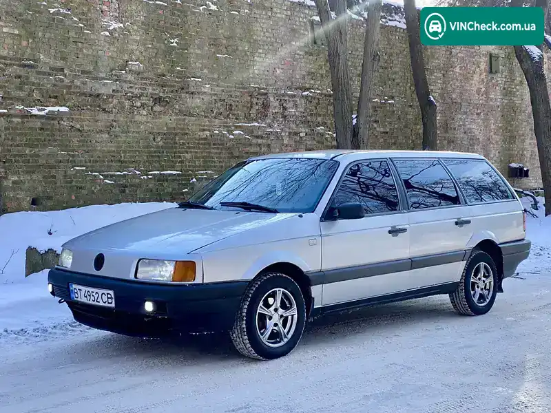 Volkswagen Passat 1989, фото з оголошення 1 з 20, VIN WVWZZZ31ZKE372802