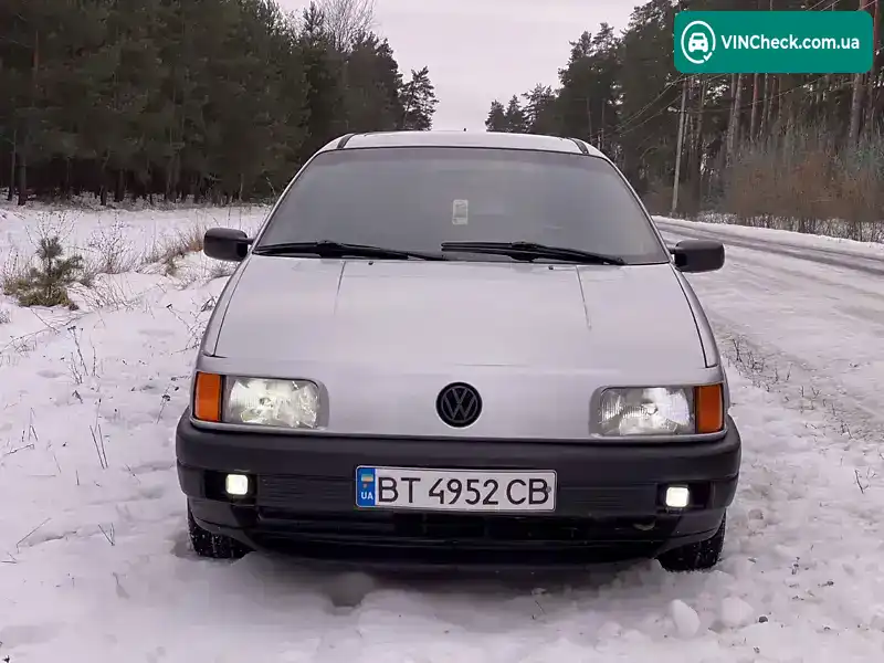 Volkswagen Passat 1989, фото з оголошення 2 з 20, VIN WVWZZZ31ZKE372802