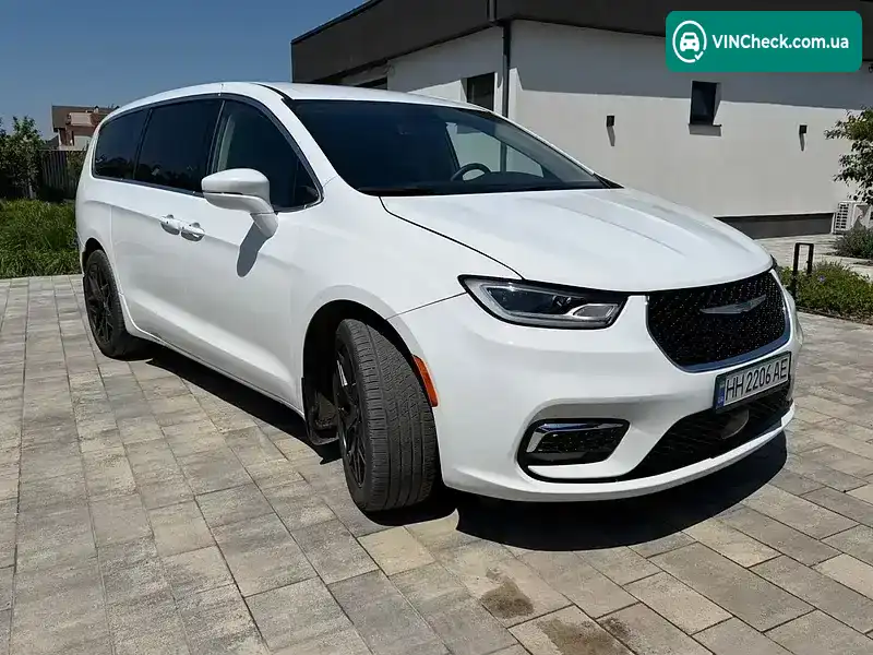 Chrysler Pacifica 2022, фото з оголошення 2 з 21, VIN 2C4RC1L77NR207169