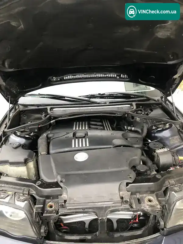 BMW 3 Series 2001, фото з оголошення 2 з 12, VIN WBAAX71090PE54794