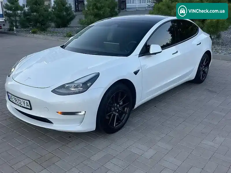 Tesla Model 3 2022, фото з оголошення 2 з 20, VIN 5YJ3E1EB9NF182305