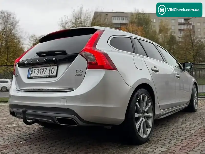 Volvo V60 2013, фото з оголошення 2 з 20, VIN YV1GWAA50E1182786