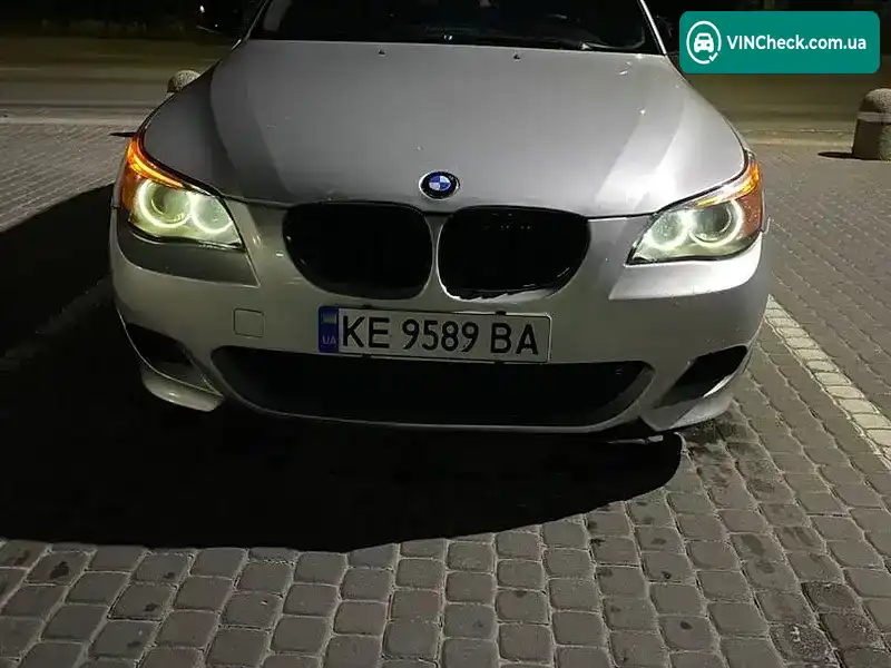 BMW 5 Series 2003, фото з оголошення 1 з 8, VIN WBANC71070B632080