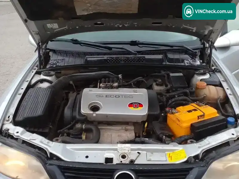 Opel Vectra 1999, фото з оголошення 2 з 17, VIN W0L0JBF19X1092106