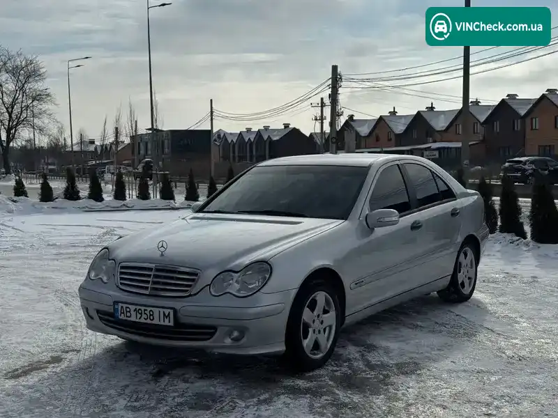 Mercedes-Benz C-Class 2004, фото з оголошення 2 з 19, VIN WDB2030421A751275