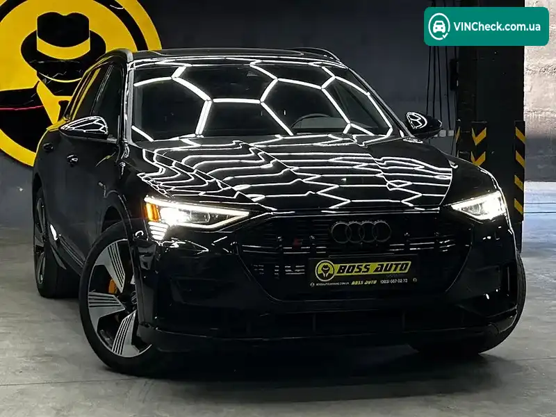 Audi e-tron 2021, фото з оголошення 1 з 30, VIN WA1LAAGE6NB011995