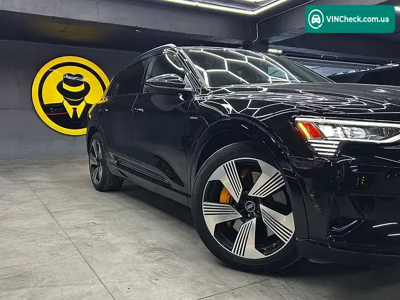 Audi e-tron 2021, фото з оголошення 2 з 30, VIN WA1LAAGE6NB011995