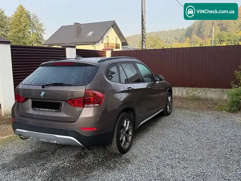 BMW X1 2013, фото з оголошення 2 з 20, VIN WBAVP71060VW25592