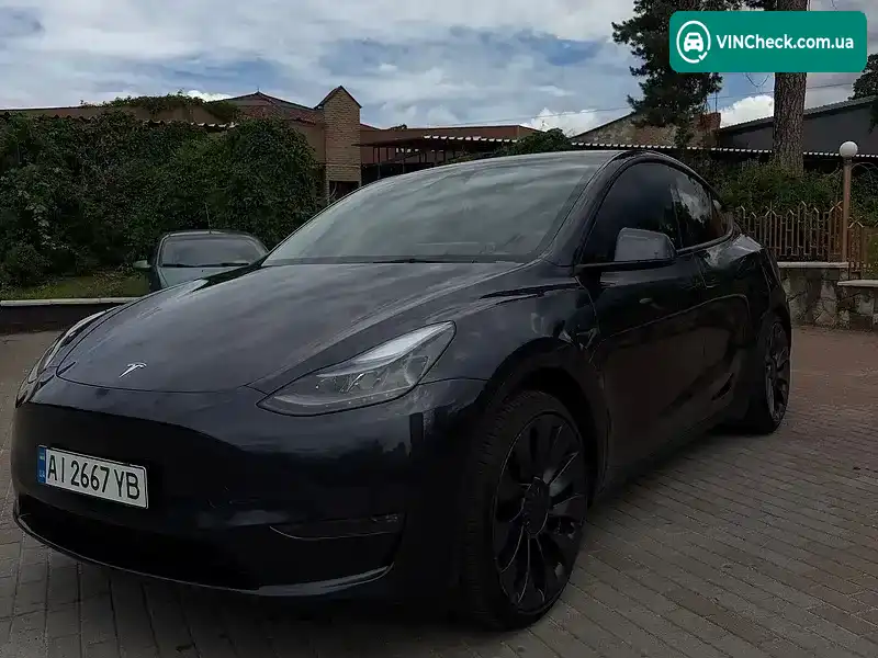 Tesla Model Y 2024, фото з оголошення 1 з 14, VIN 7SAYGDEF0RA267897