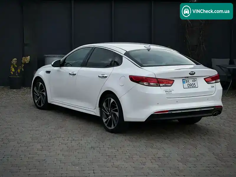 Kia Optima 2017, фото з оголошення 1 з 21, VIN 5XXGU4L31JG194974